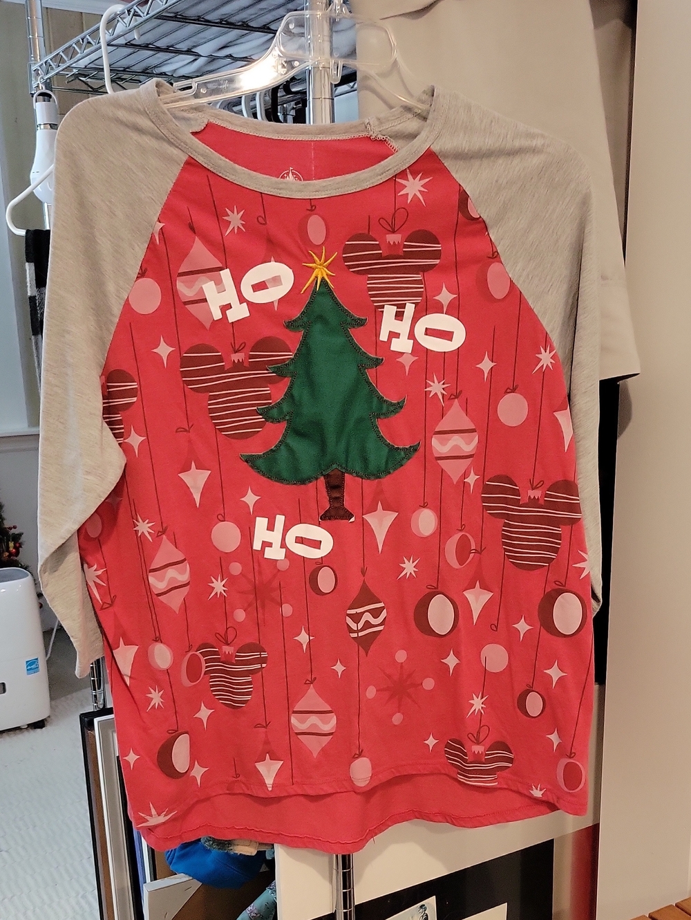 Adult Size 2X Disney Christmas 3/4 light weight T Shirt